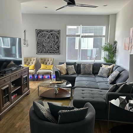 Luxury Townhome Skyline Views Mins To Dt Nashville Zewnętrze zdjęcie