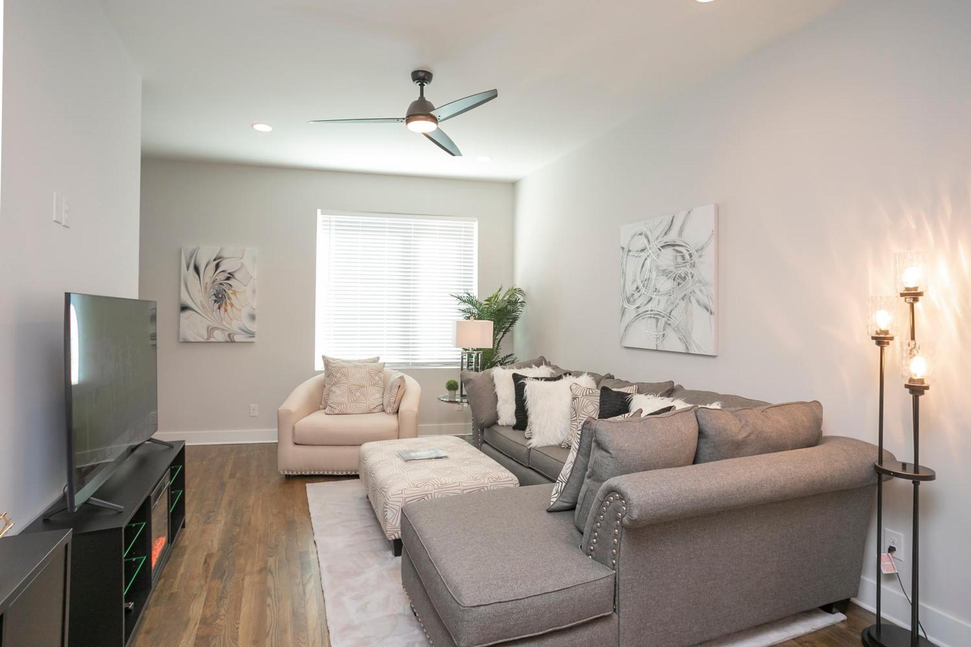 Luxury Townhome Skyline Views Mins To Dt Nashville Zewnętrze zdjęcie