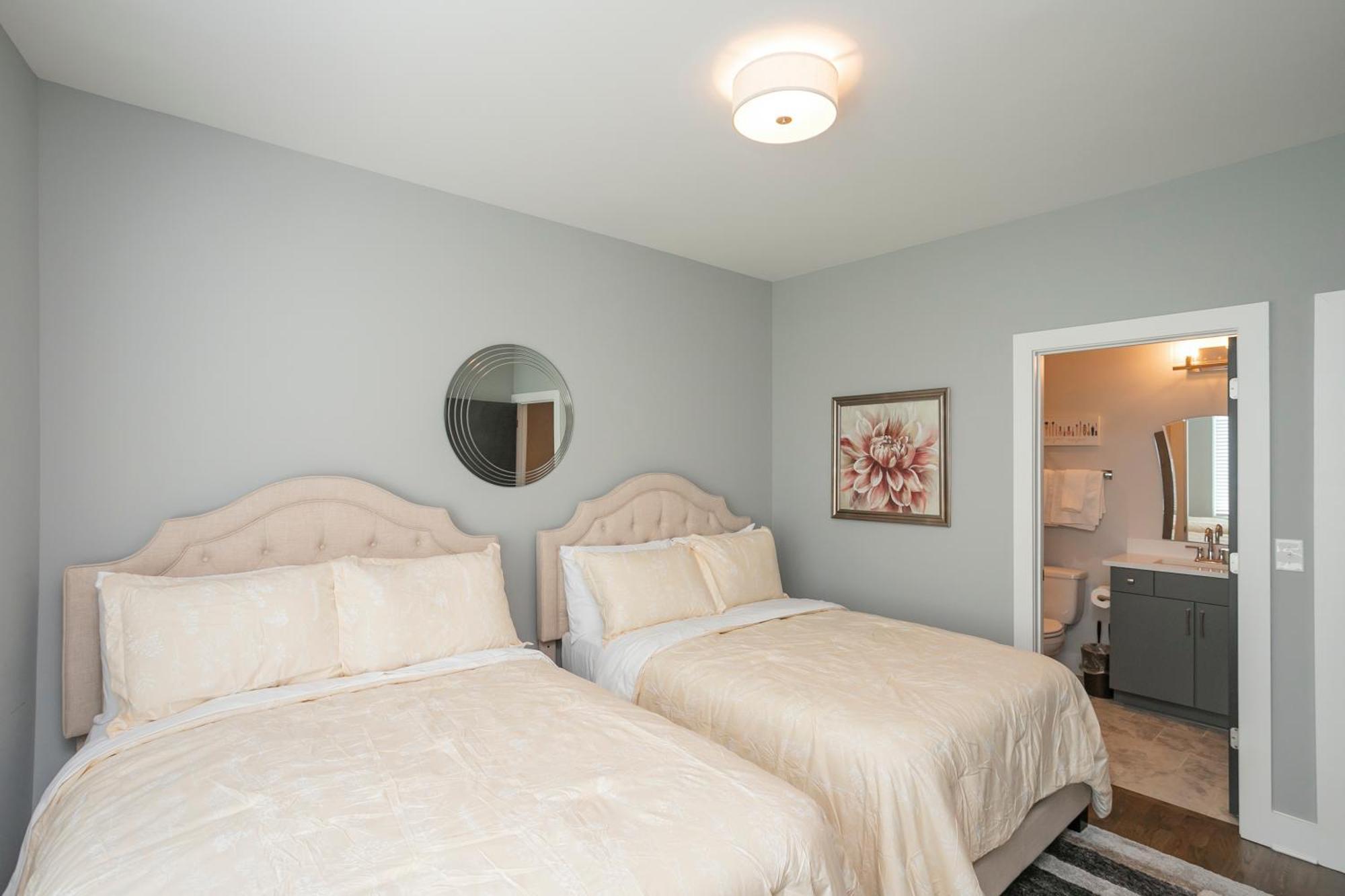 Luxury Townhome Skyline Views Mins To Dt Nashville Zewnętrze zdjęcie