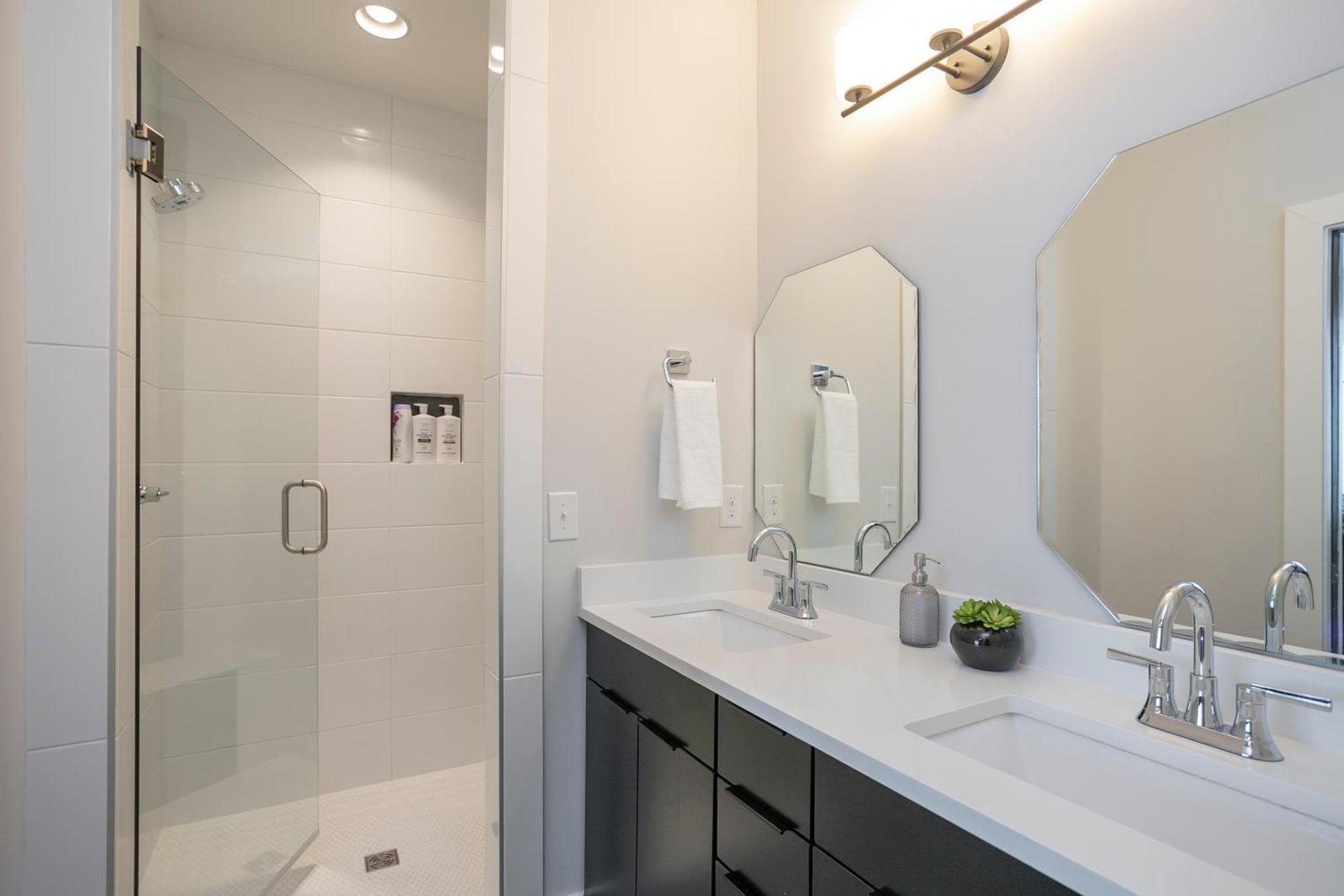 Luxury Townhome Skyline Views Mins To Dt Nashville Zewnętrze zdjęcie