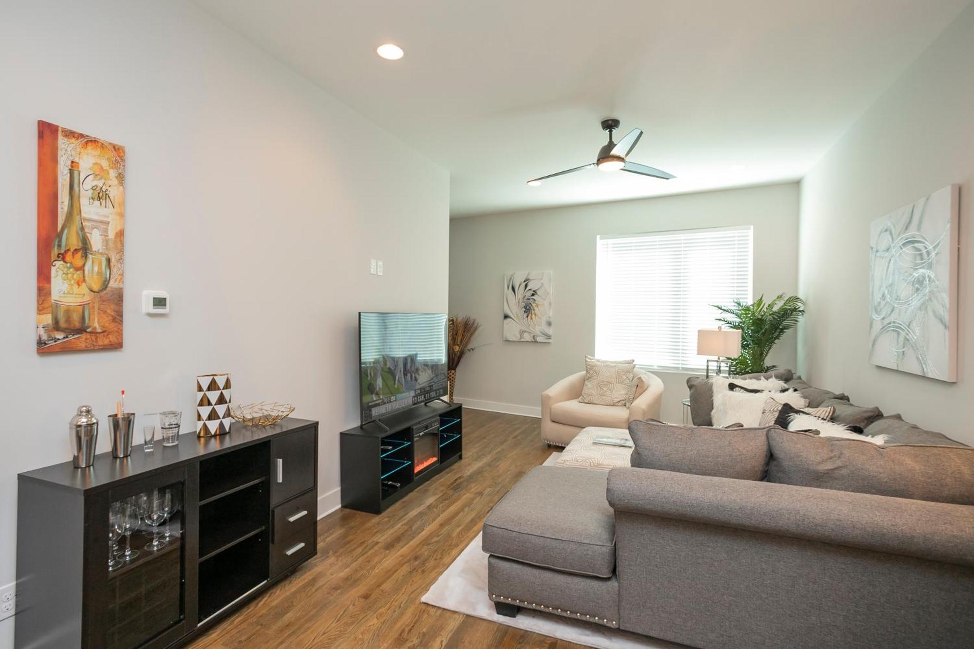 Luxury Townhome Skyline Views Mins To Dt Nashville Zewnętrze zdjęcie