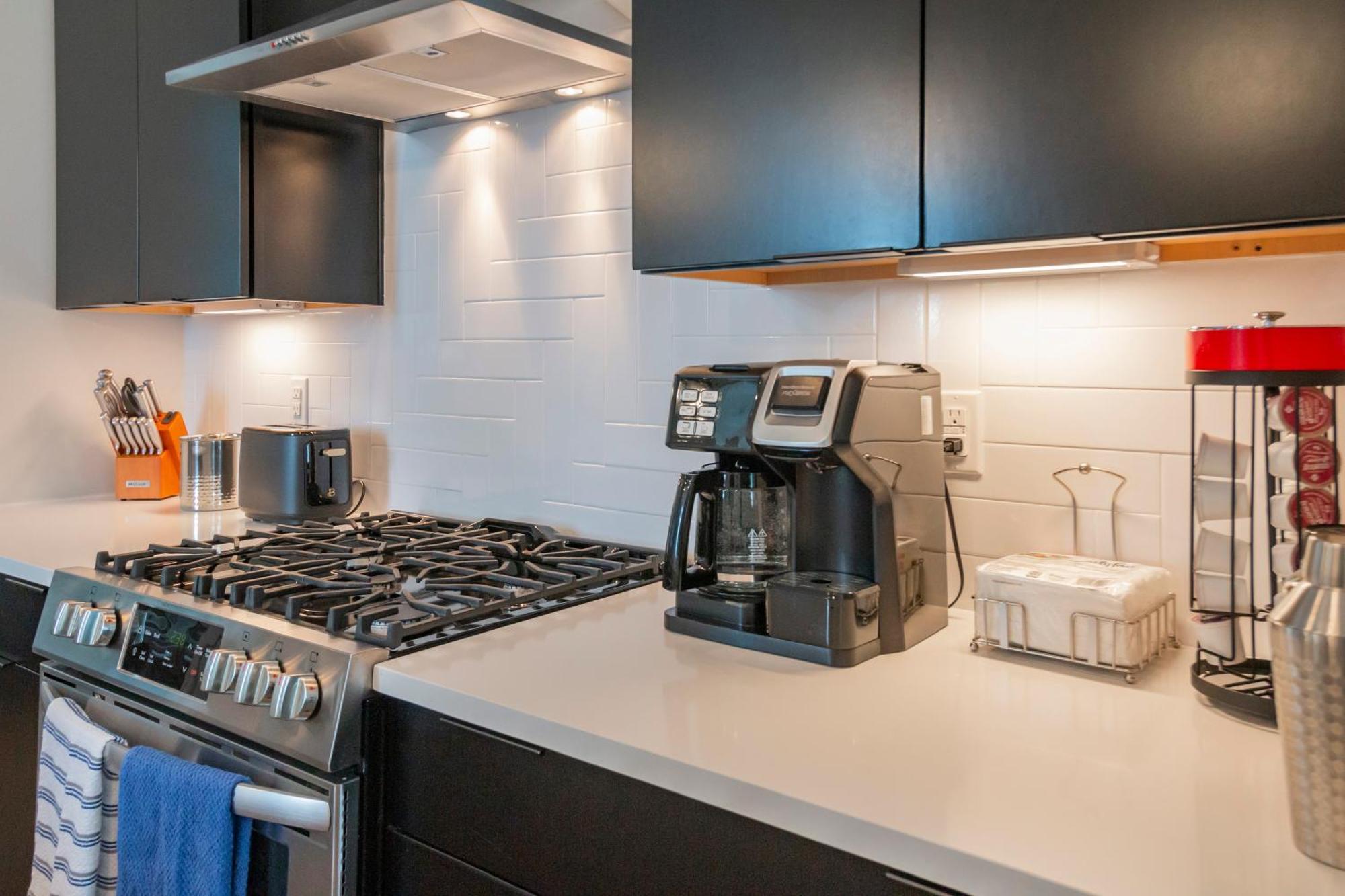 Luxury Townhome Skyline Views Mins To Dt Nashville Zewnętrze zdjęcie