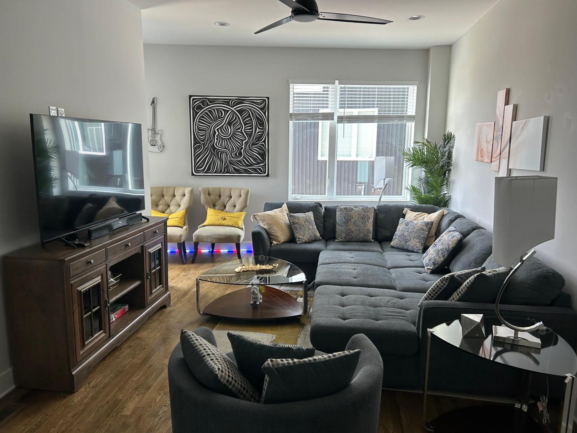 Luxury Townhome Skyline Views Mins To Dt Nashville Zewnętrze zdjęcie